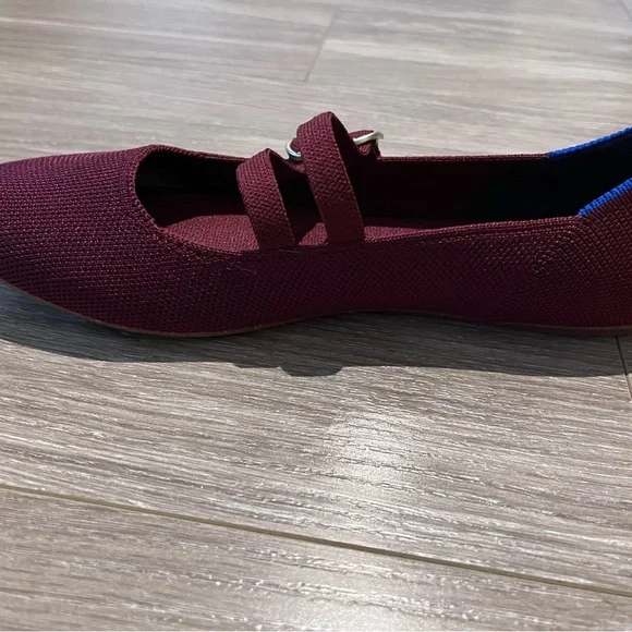Stylish Burgundy Women's Shoes - Picture 4 of 5